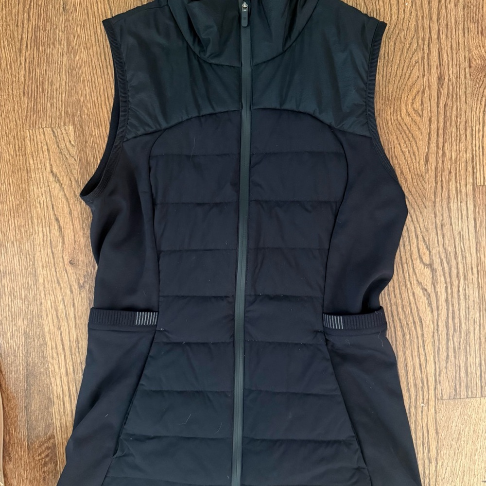 Lululemon Black Down For It All Puffer Vest size 4